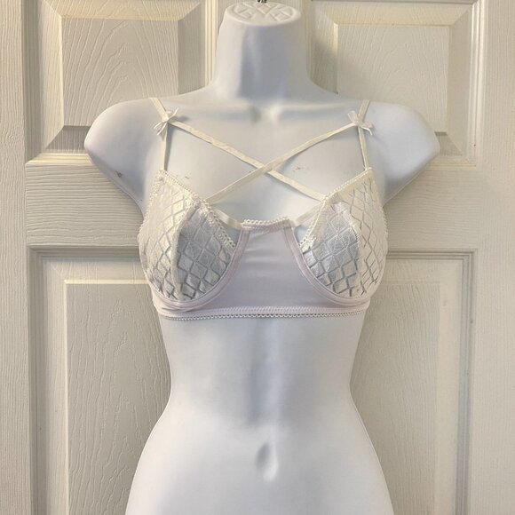 For Love & Lemons Cross Your Heart Sweet Sexy Caged Bra Honeymoon - Picture 2 of 7